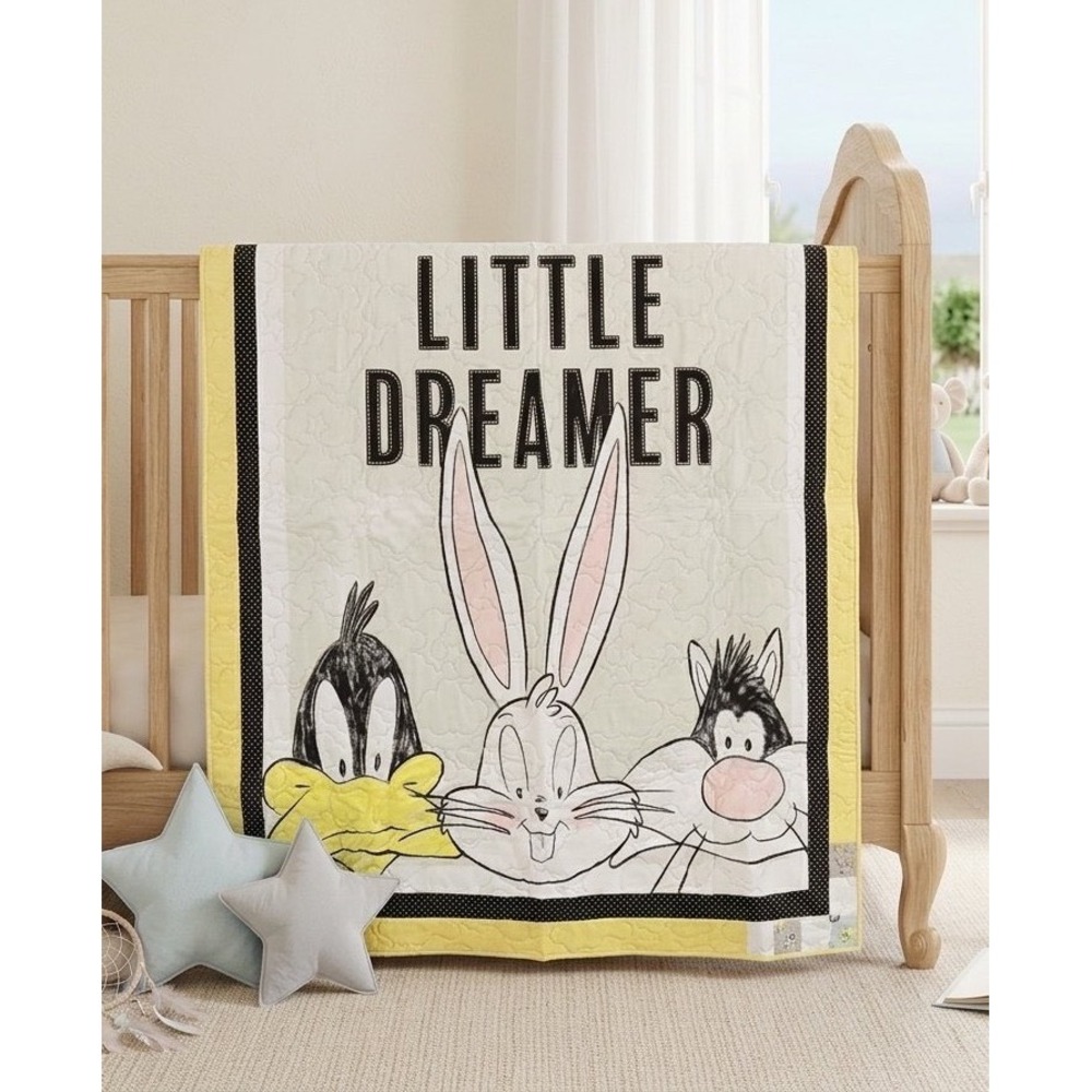 Little Dreamer Baby Quilt Handmade Looney Tunes Nursery Blanket 48x40